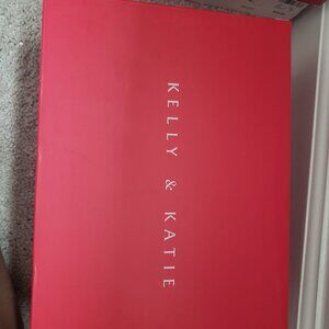 Kelly & Katie Valdena Champagne Women's 9.5